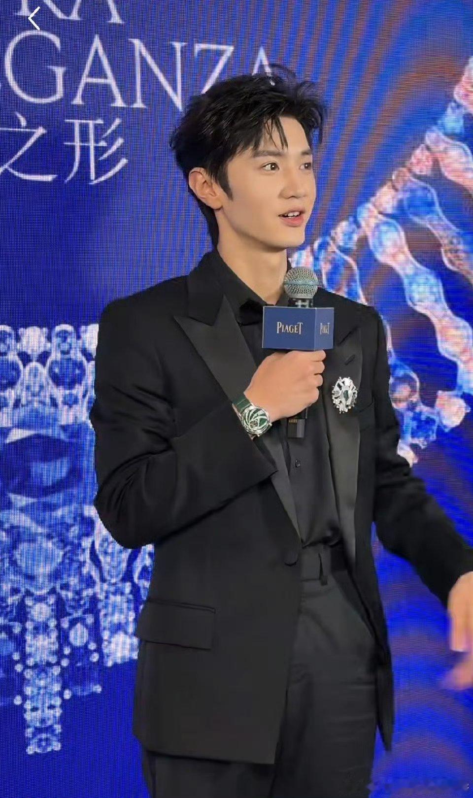 陈哲远上海伯爵活动路透，苍天啊此男是老公