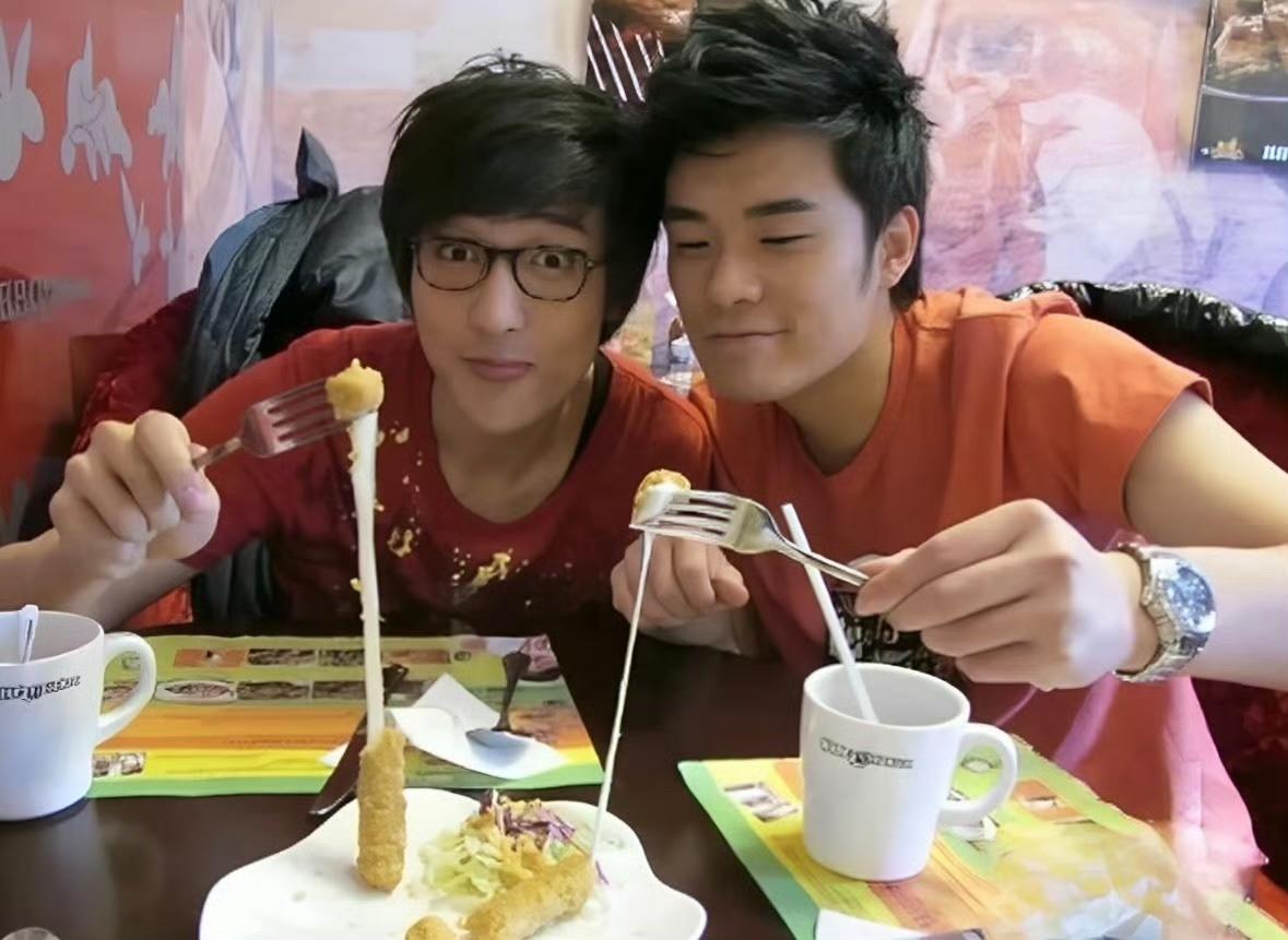 年过不惑，王传君终于正视自己靠《爱情公寓》上桌：当他称呼陈赫为“贤哥”的那一刻，