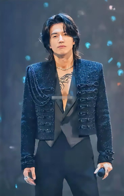 果然法拉利老了，他还是法拉利！不信你看看言承旭，明明已经48岁，但是中年男人