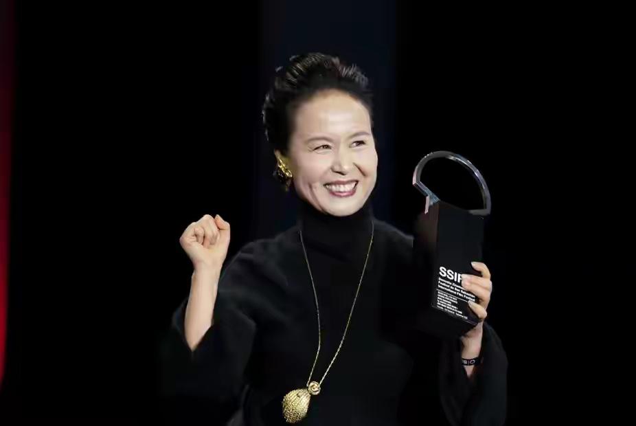 我是李满，我以个人名义公开反对5月30日全国上映的电影《监狱来的妈妈》。原因一，