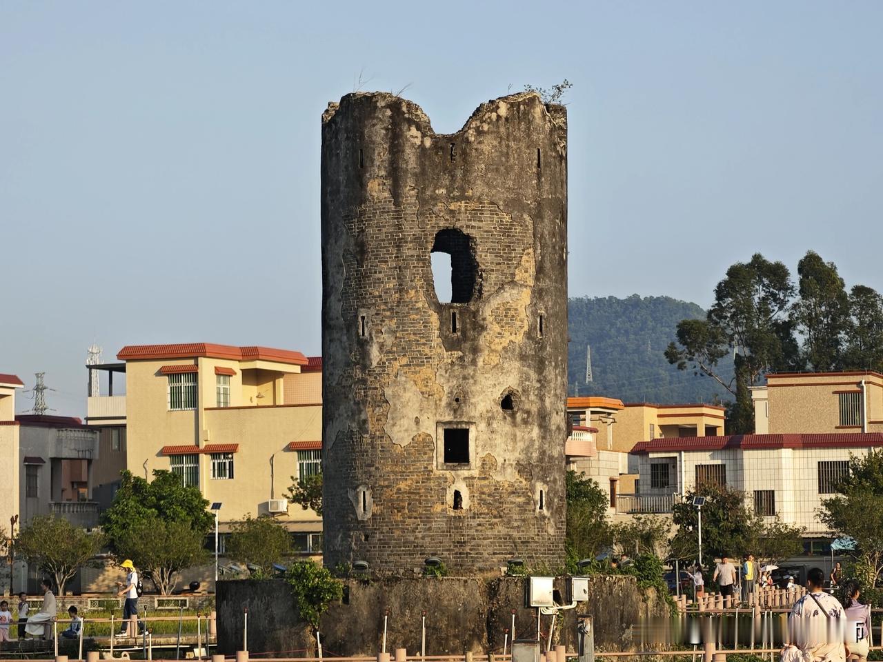 旅行随手拍像不像塞尔达传说：旷野之息的海拉鲁王国哟？在中山某村拍摄的。