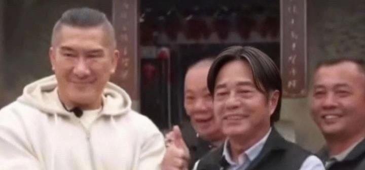 老“底”被扒后，民进党恼羞成怒，痛批馆长造假！一桩围绕台湾政治人物赖清德相貌的