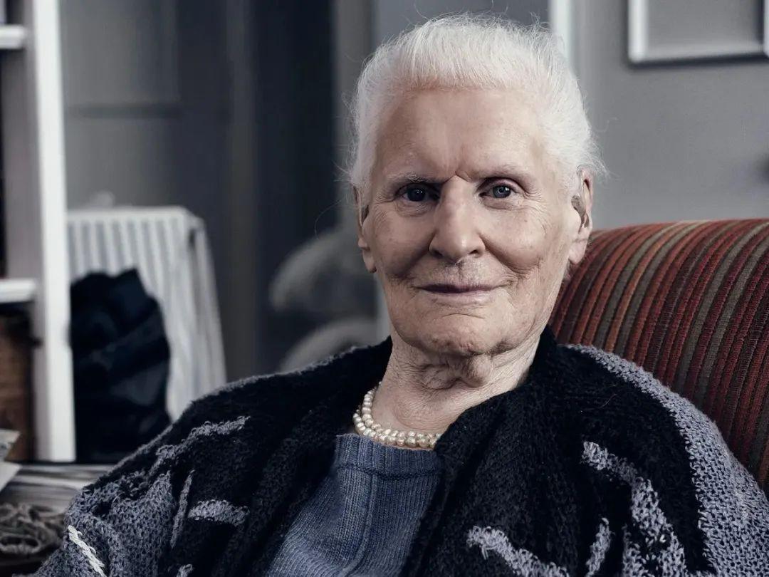 英国百岁女编辑，一语道破“男欢女爱”背后的真相！她说：“从身体角度来看，男人
