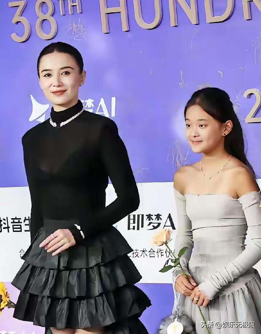 梅婷的女儿你们怎么看？梅婷的女儿曾慕梅2013年9月27日出生于中国香港，虚