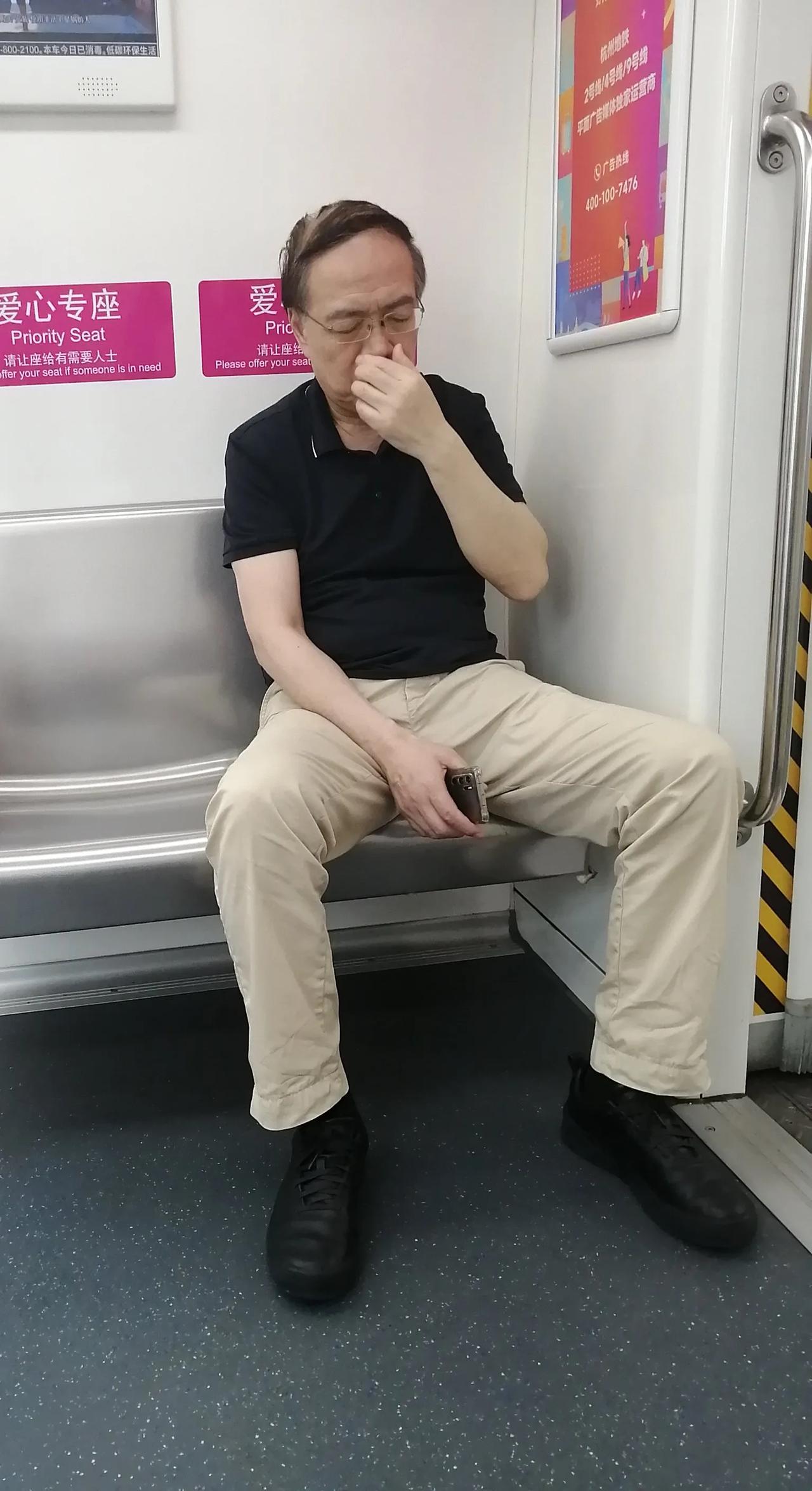 老贾好像年轻了！