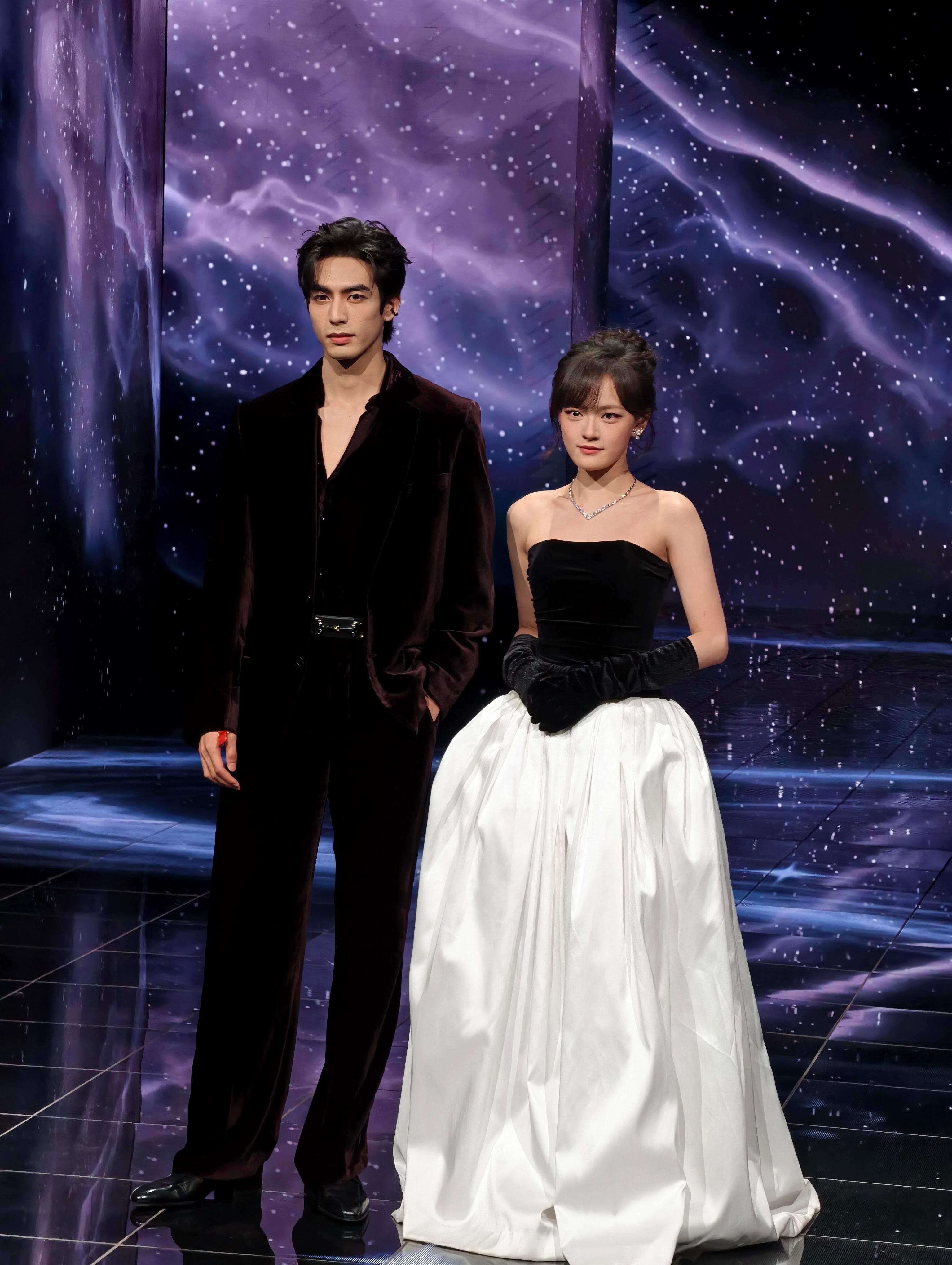 文淇宋威龙生图好能打微博之夜红毯微博之夜2025微博之夜爆款创作大赛