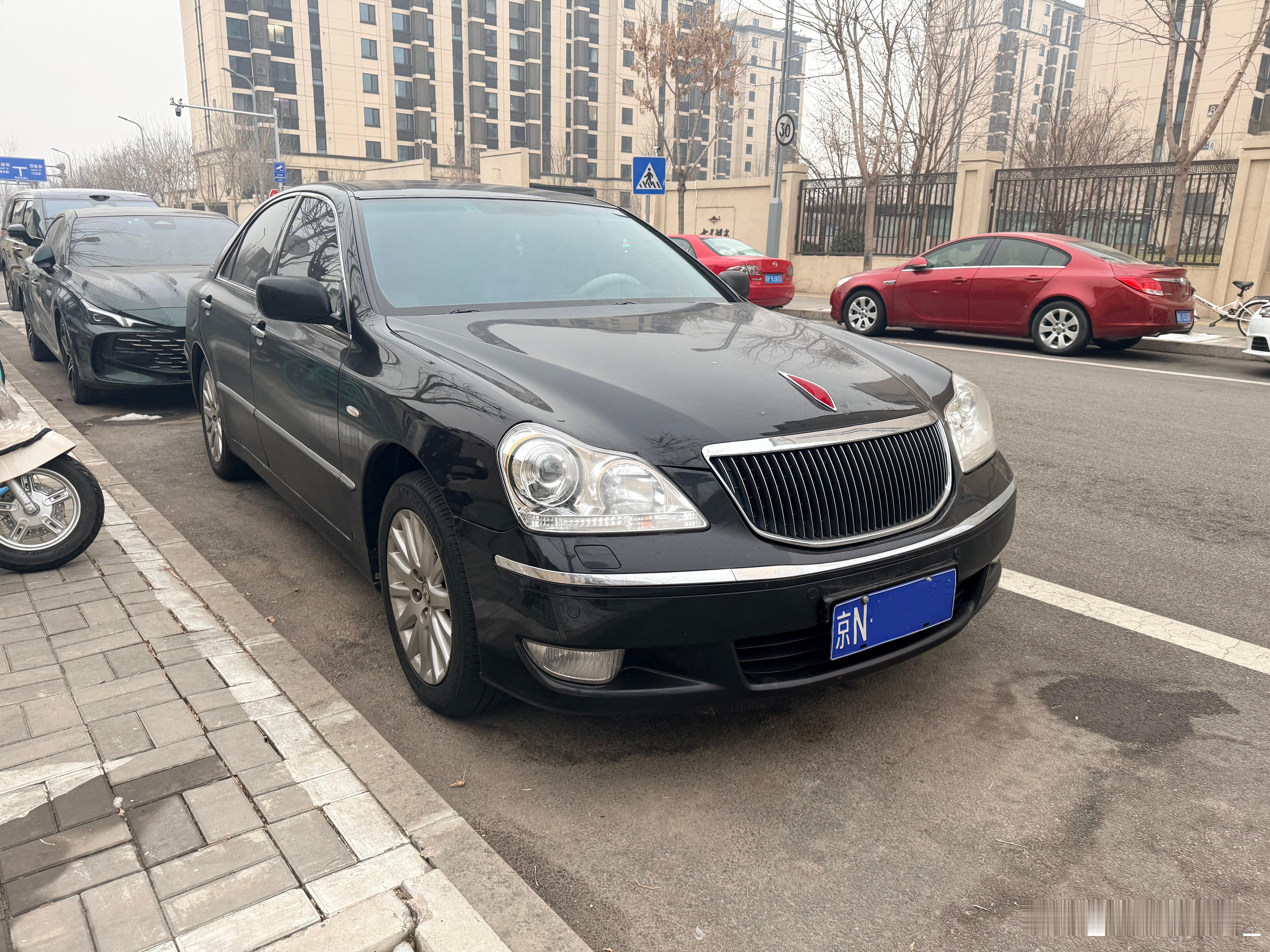 现在浓见度怎么感觉高起来了！不知道能不能见到V8的汽车汽车我与汽车的日常红旗随拍