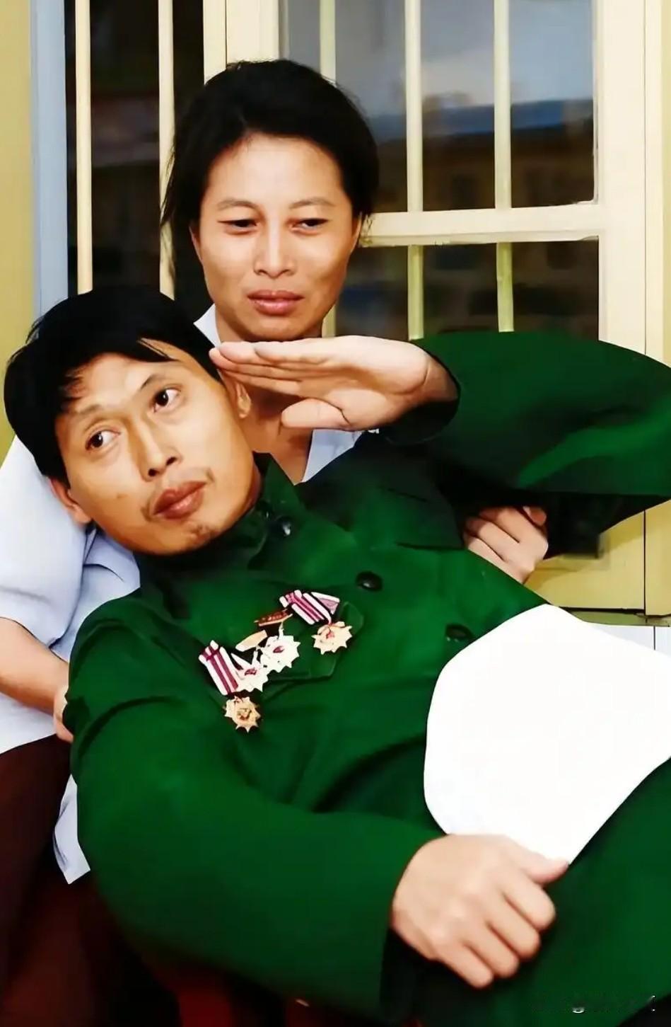 最后的军礼！一生忠于国家，忠于人民！余泽忠，对越自卫反击战战斗英雄。在对