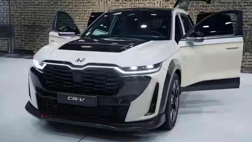 新款本田CR‑V将于6月9日上市，这款本田销量最好的SUV，此次升级提供双前脸