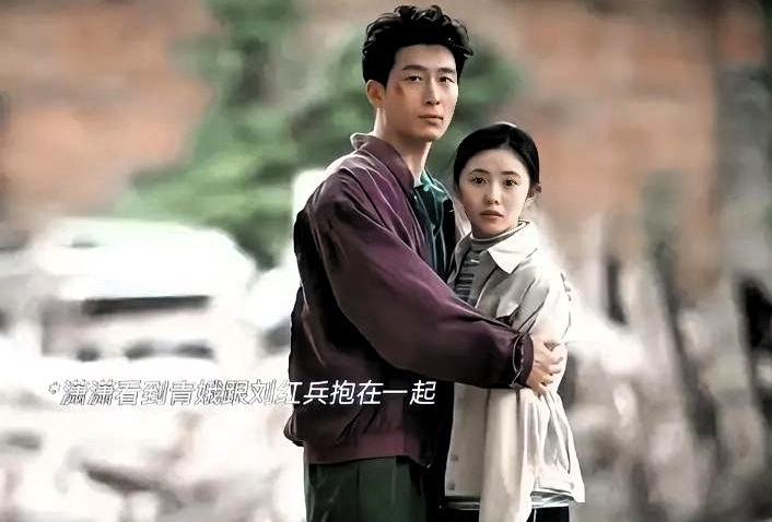 封潇潇这种男人，不是渣，是怂到骨子里楚嘉禾主动亲上去。封潇潇没躲，没推，没拒