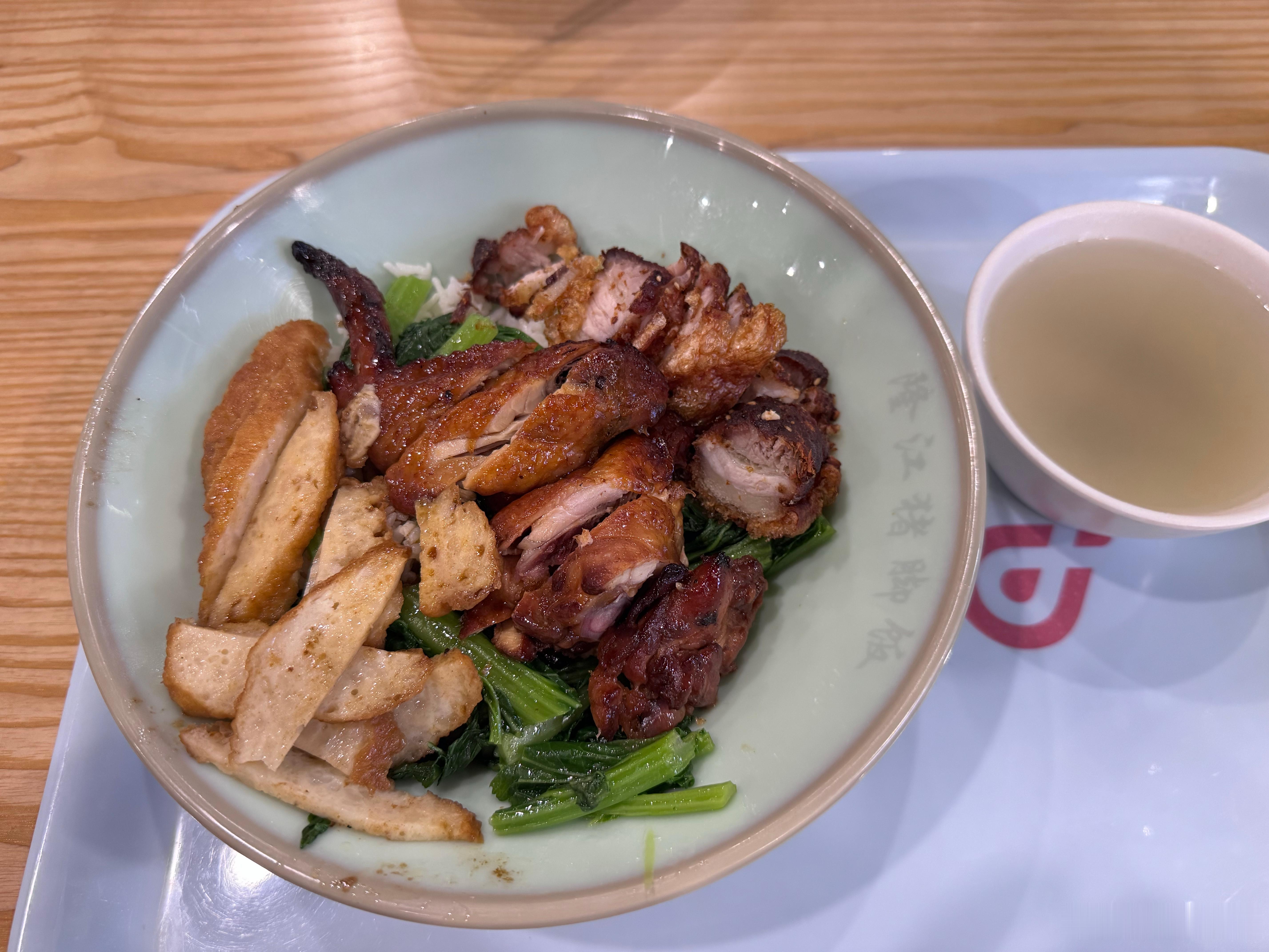 这口猪脚饭我想一周了，就是炫