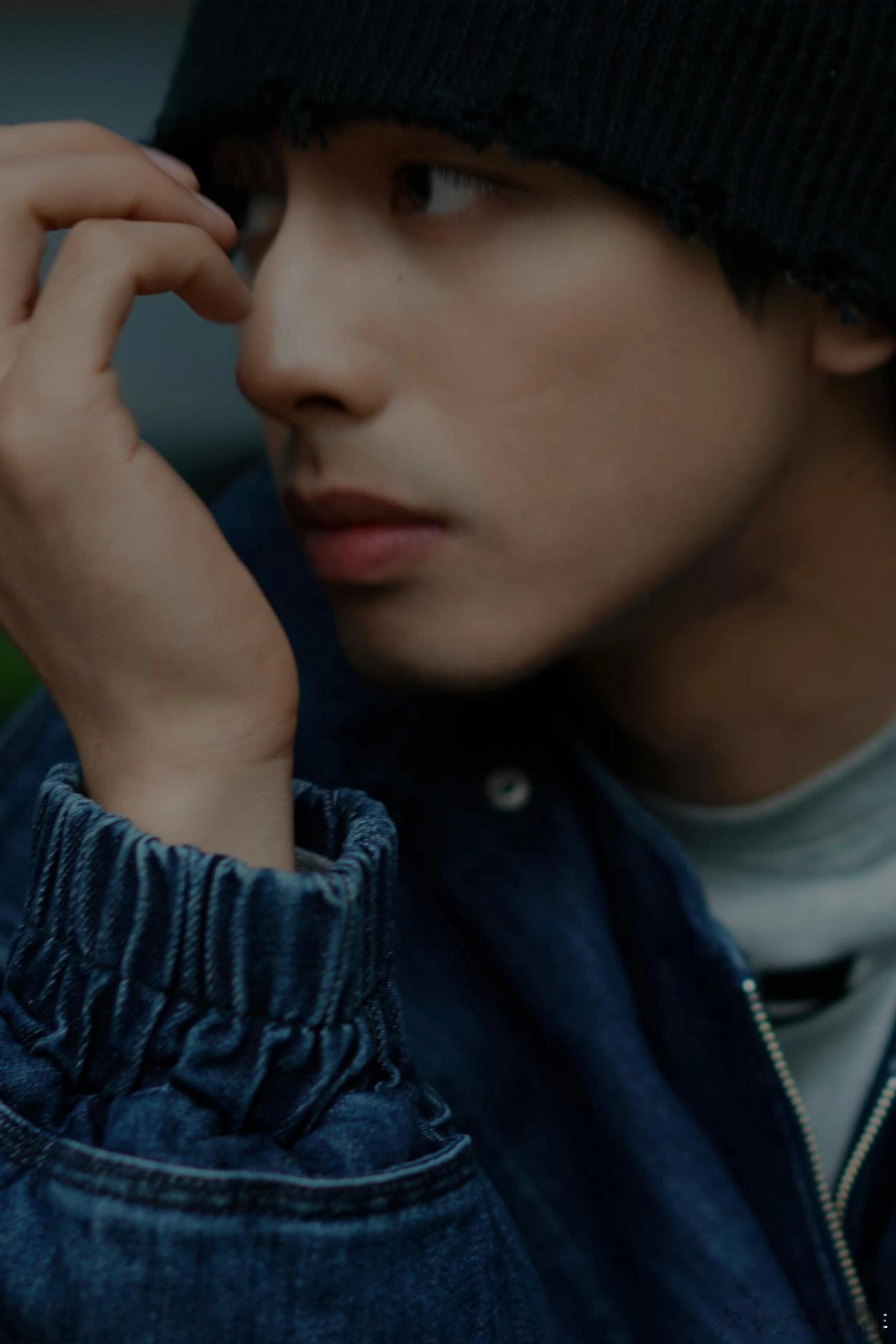 宋威龙穿搭宋威龙在《骄阳似我》里的林屿森造型太惊艳啦，高定造型尽显时尚表现力，