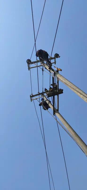 2025年农村环境大改造，电力改造，道路维修，厕所改造国家花大资金美化乡村环境这