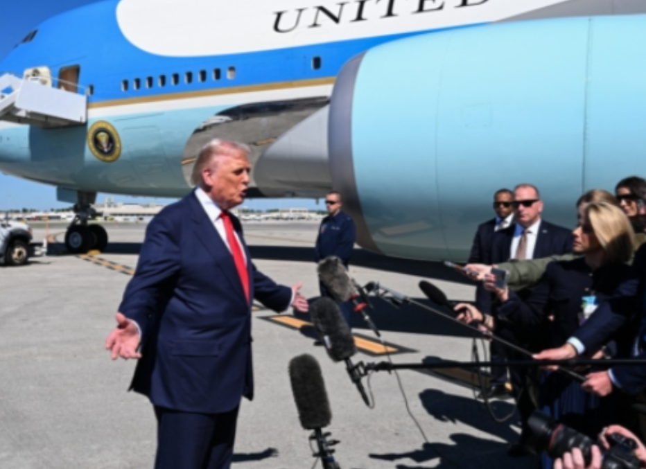 不敢耽误中方的时间，白宫2天拿出行动，特朗普明白中美合则两利。怕中国反悔，美国不