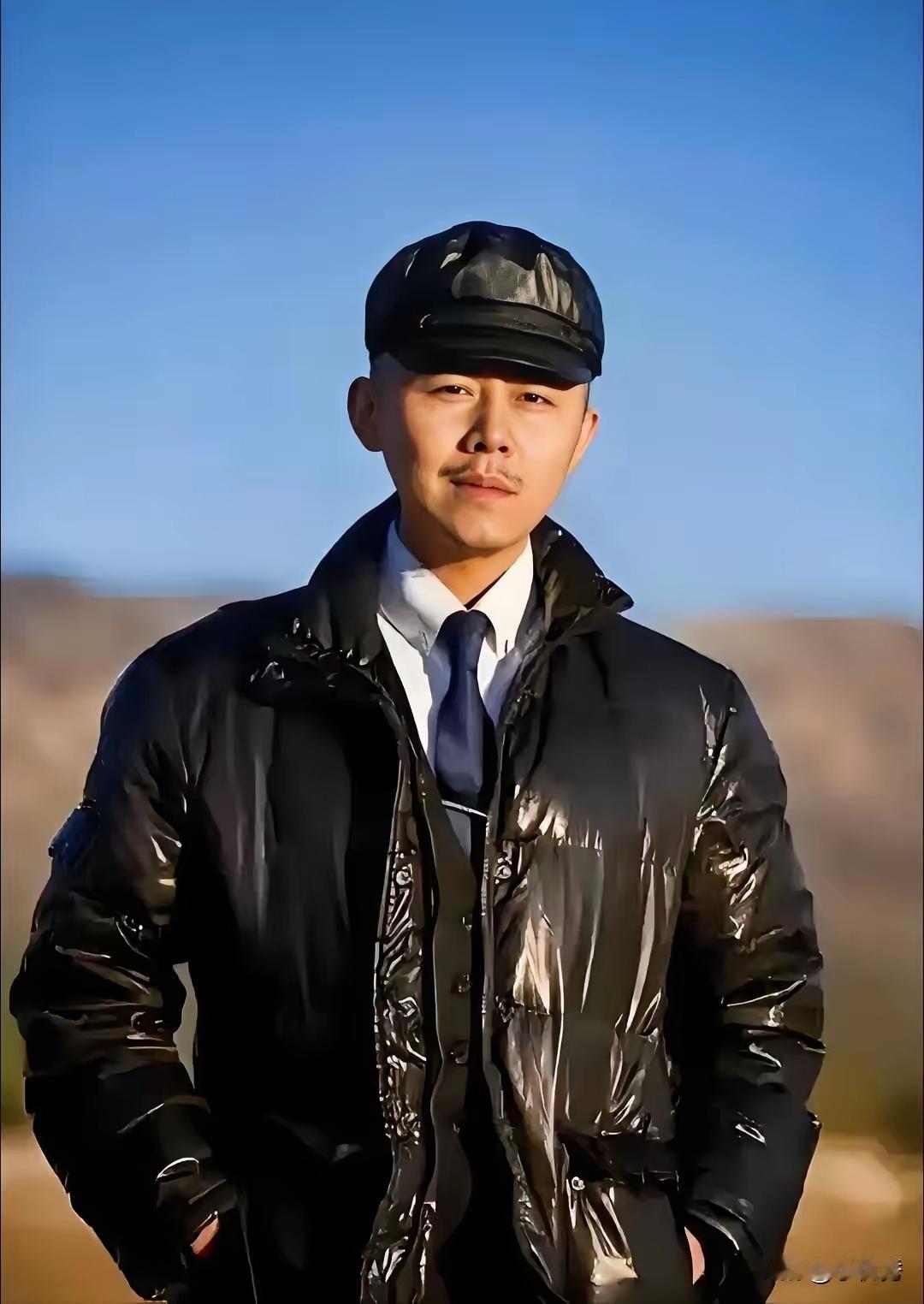 47岁的大冰在直播中提醒女孩们，可以嫁给没钱的，也可以嫁给有钱的，但是不能嫁