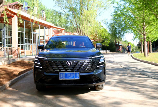 第四代CS75PLUS用车详细解析【新车体验】第四代CS75Pus中配车型在