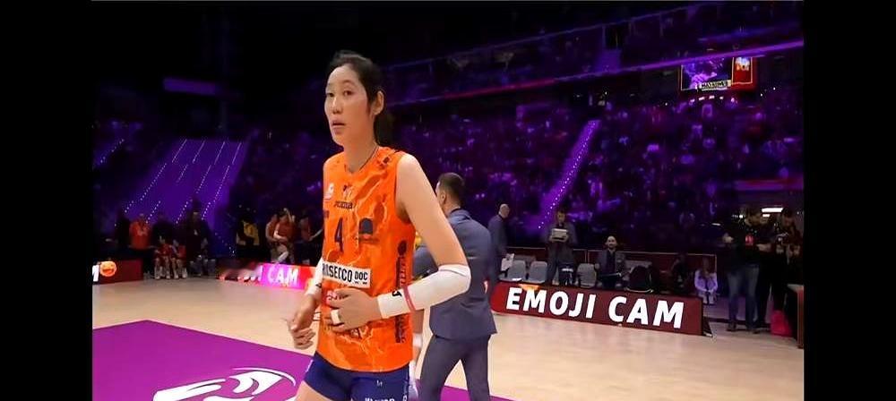 60万欧年薪就想续约朱婷？科内利亚诺管理层这算盘，差点打翻了自己。几个月前