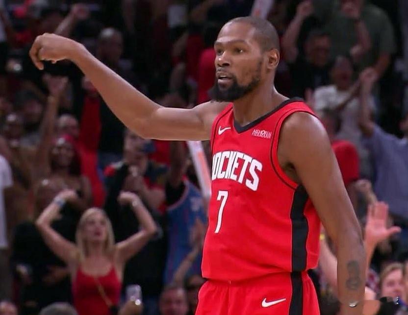 火箭虽艰难险胜魔术，但比赛内容浮现出了太多的问题。1.阿门的表现再受质疑，今天