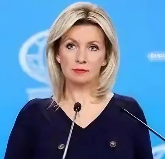 俄罗斯甩出一个让全世界都挺意外的重磅提案。俄罗斯外交部发言人扎哈罗娃公开表示，愿