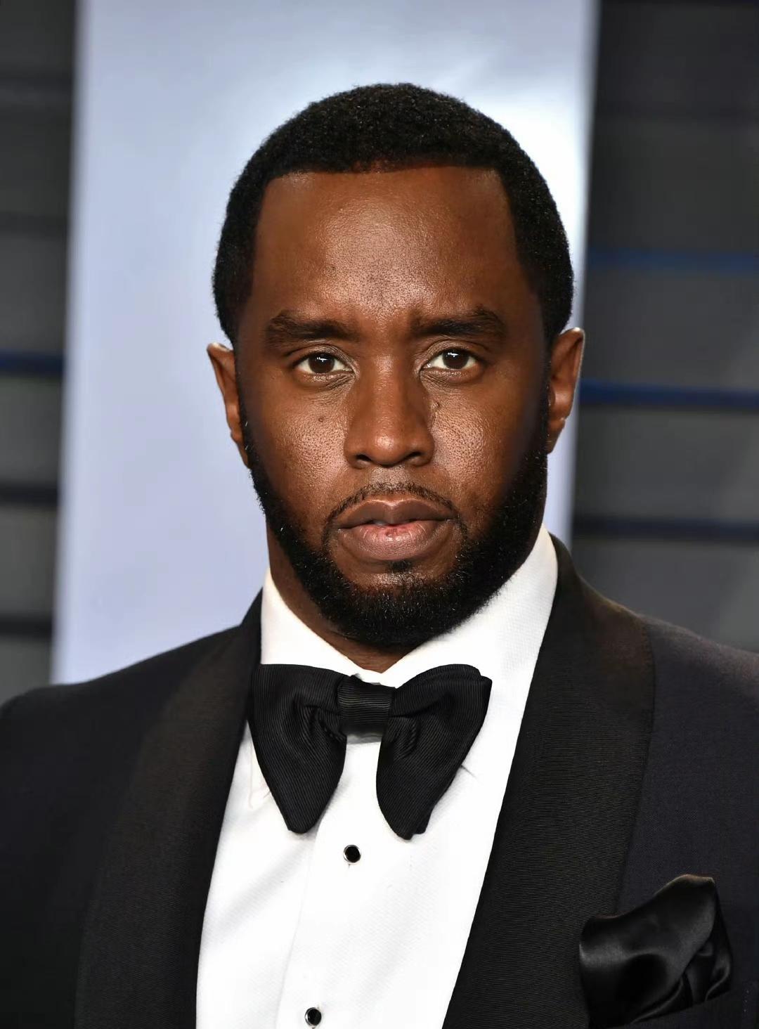 #吹牛老爹因组织卖淫罪被判50个月监禁#！刚刚，#Diddy##吹牛老爹#因两