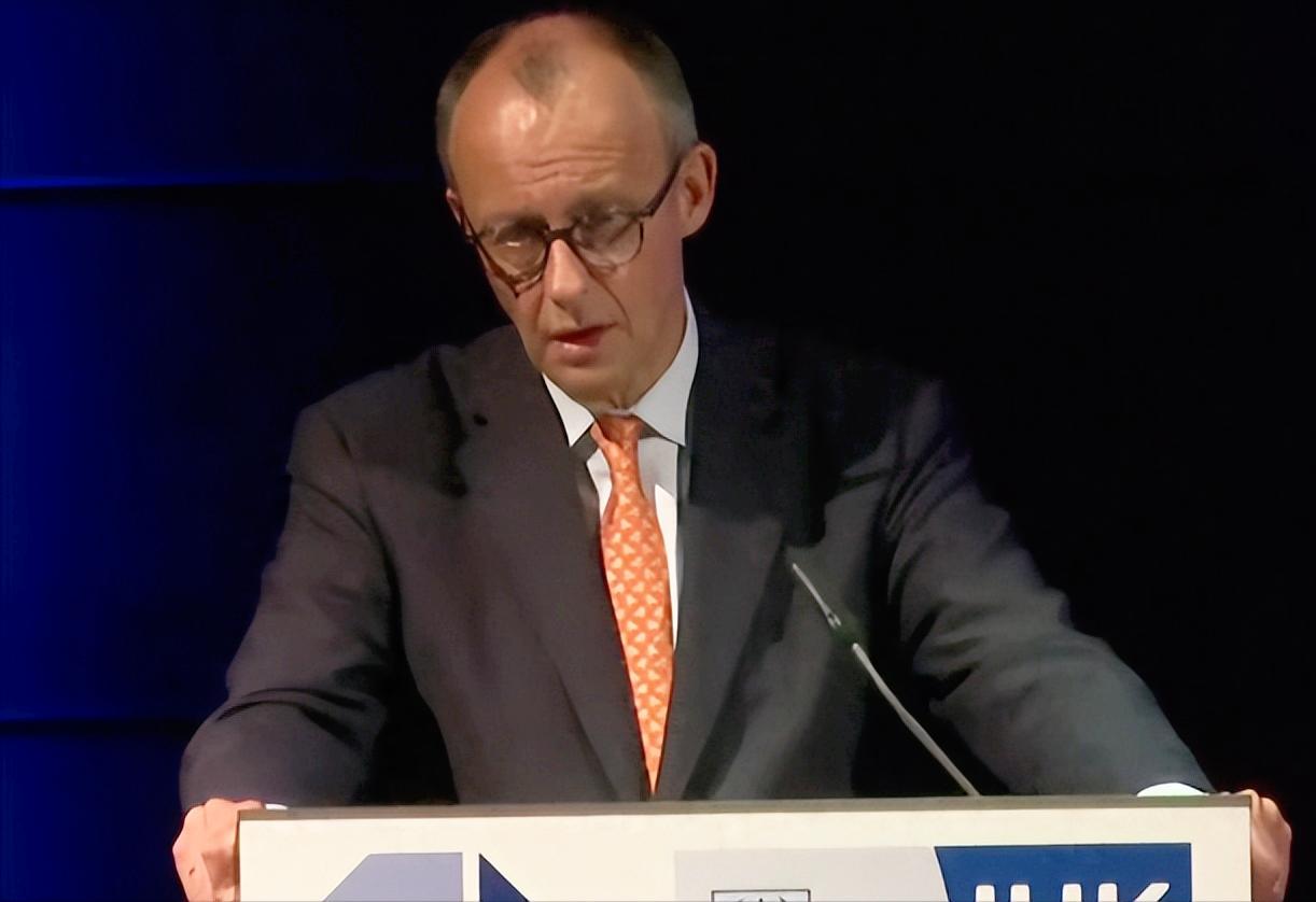 欧洲直接给全世界整了个大反转，以前跟俄罗斯死磕到底，制裁喊得最凶的德国、意大利这