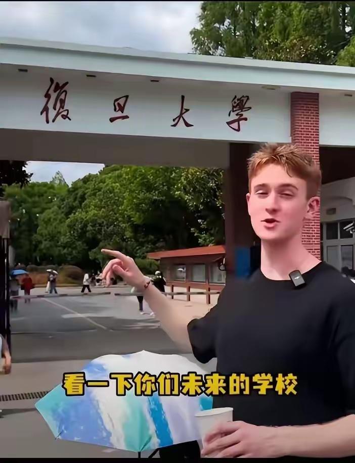 当初媒体一窝蜂批四川乐山“贞洁”广告，现在效果初显。转眼各类争议接连出现，西