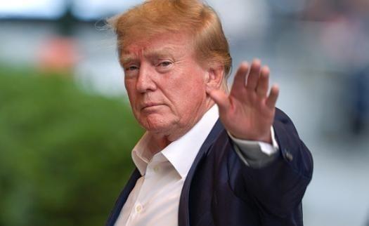 特朗普曾通告全球：台湾问题是中国自己的问题，美国尊重中国的任何一个举动，中国想怎