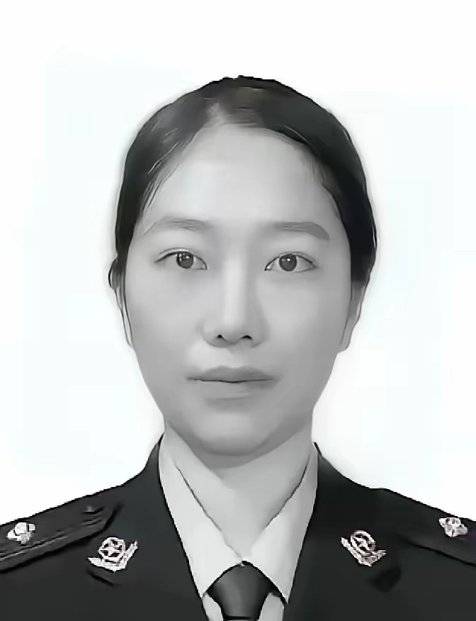 23岁，374天，这个刚转正的女民警，不幸倒在了值班室！唐立俐，重庆市永川区人，1996年11月24
