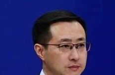 中美高官会晤，中方看重啥？我的天呐！中美两大巨头又要在谈