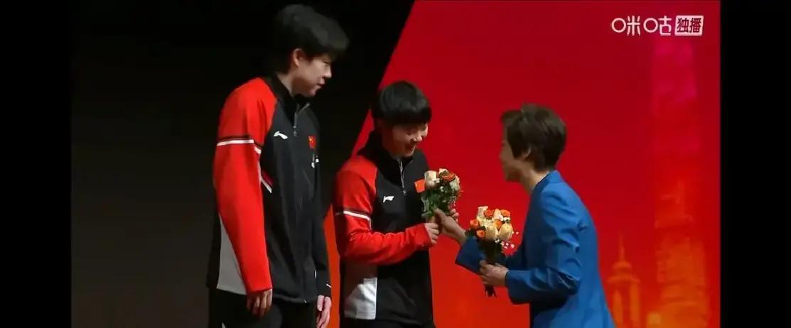 林钟勋新婚，混双拿冠军，这礼物够实在。莎头0比3输给申林组合，拿了亚军。但