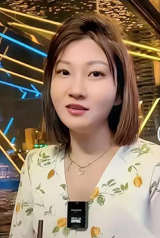 王暖暖迎来转机！前夫转移房产被查这套藏着210万的房子，终于要拍卖还她5