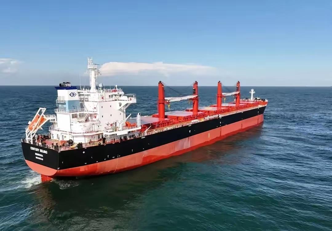 截止到22日，美国在委内瑞拉外海一共扣了三艘巨轮，石油都被美国没收，其中有一艘