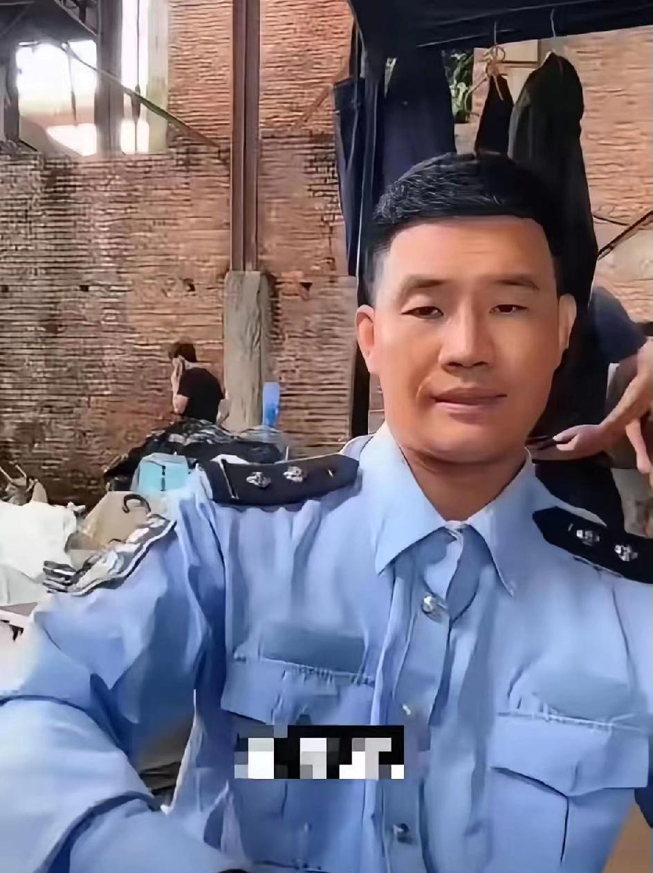 我问我老公嘎子出来后还能播吗他说第一嘎子穿帽子的制服这已经触及原则问题了，他