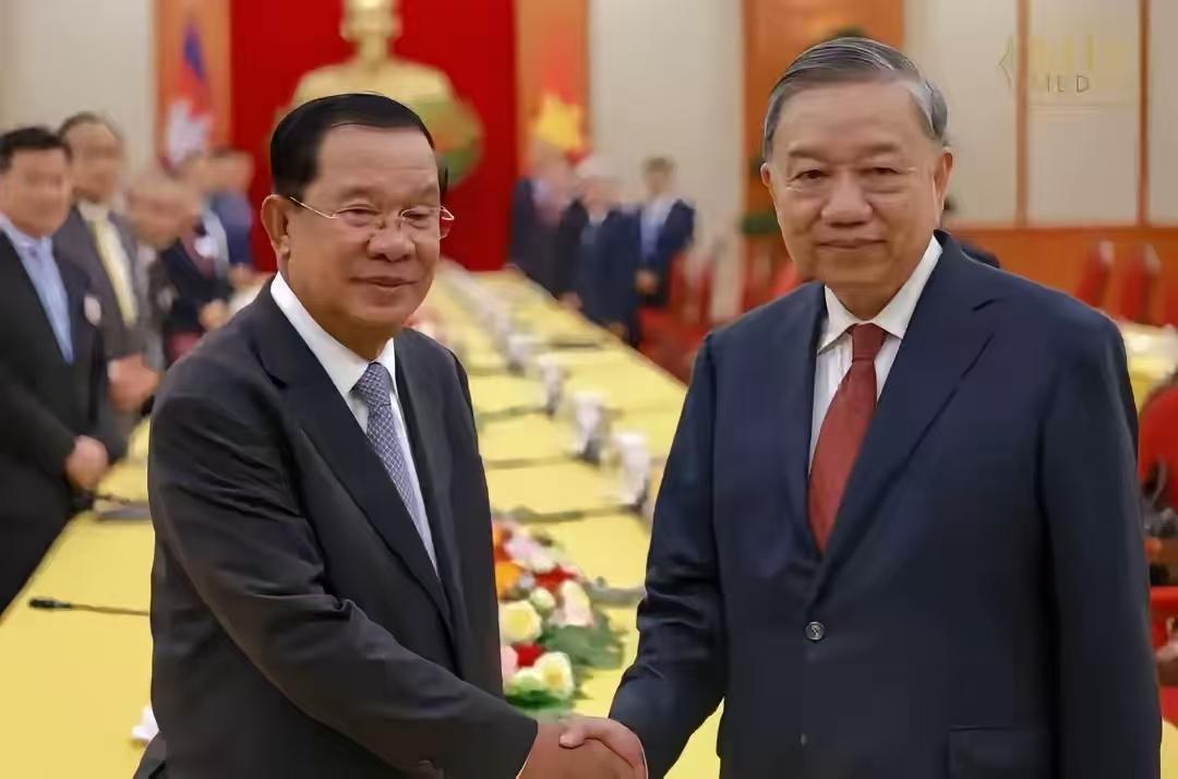 看越南总理苏林欲言又止的样子，感到很好笑！要说什么，就大胆说就是了，这又不是