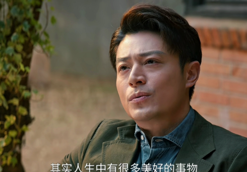 男明星真的不能消失太久不信你看46岁的霍建华，所有的久别重逢不全是惊喜，也会是