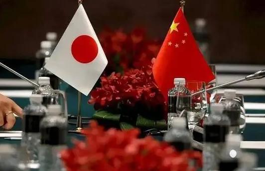 为什么要让对方开第1枪，如果日本一上来就倾泻几百上千枚导弹，这率先打响的第一