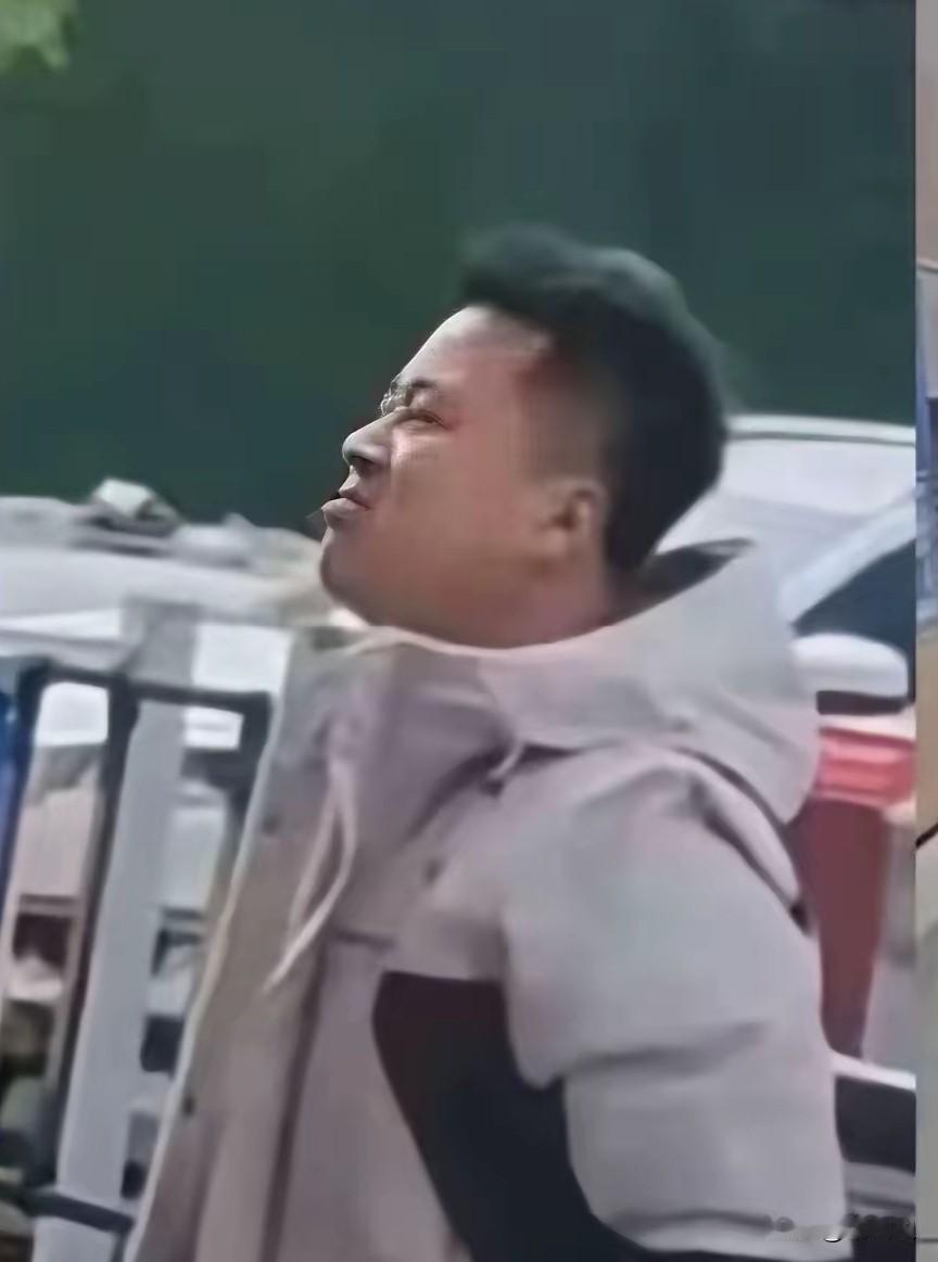 见过离谱的没见过这么欺负人的辞职就扣800块，还把6块一单的提成直接砍到1