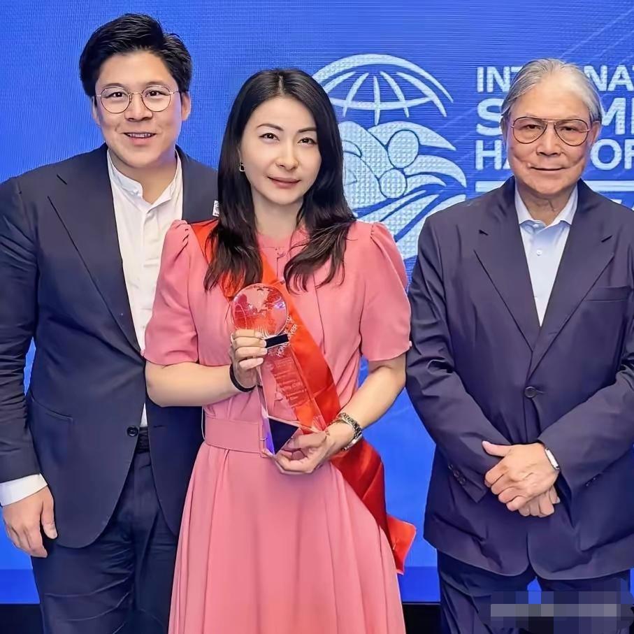 全香港豪门太太的“天敌”！郭晶晶一出场，所有人的优越感都碎了谁能想到，让香