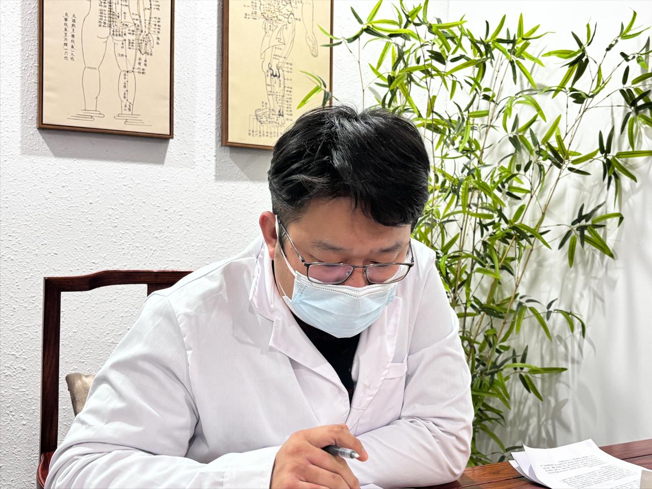 冠心病，把这两个地方摆平了，你就不用担心了！调理气滞血瘀型轻症冠心病，中医有一