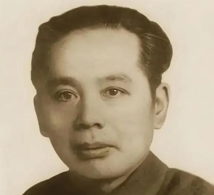 1913年，作家张恨水结婚，他嫌弃妻子貌丑，却经常和妻子同房。不久后，妻子怀孕生