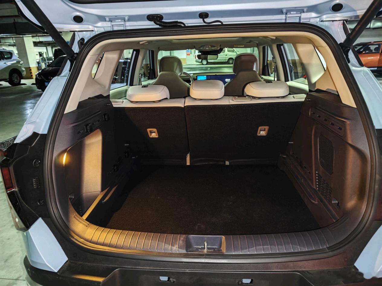 现在买合资紧凑型SUV，很多人会在锋兰达、逍客这类成熟车型和智能体验更...