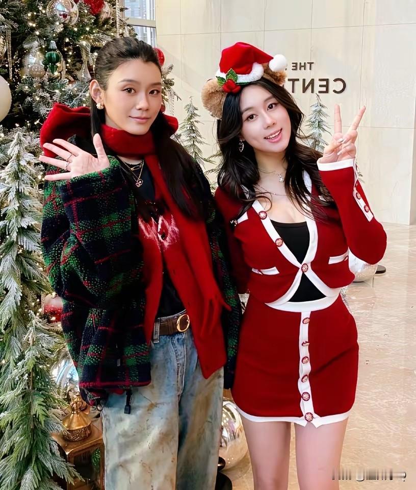 终于，奚梦瑶还是对脏脏裤下手了～好多明星都穿过这几条看起来沾满机油的牛仔裤，