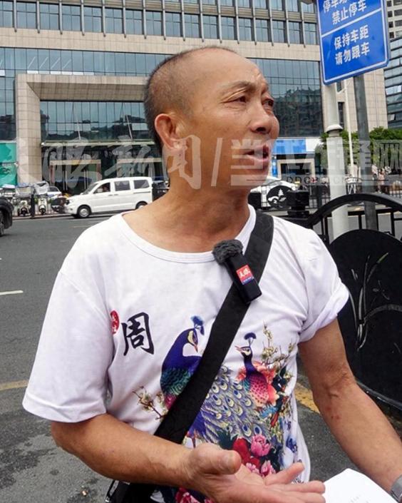 比周扒皮还狠！贵州贵阳一老实电工在单位辛辛苦苦干了整整26年，本指望靠退休金安度