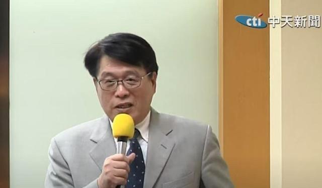 内阁改组大检讨？游盈隆：一场“障眼法”与“烟火秀”民进党在726与823大罢