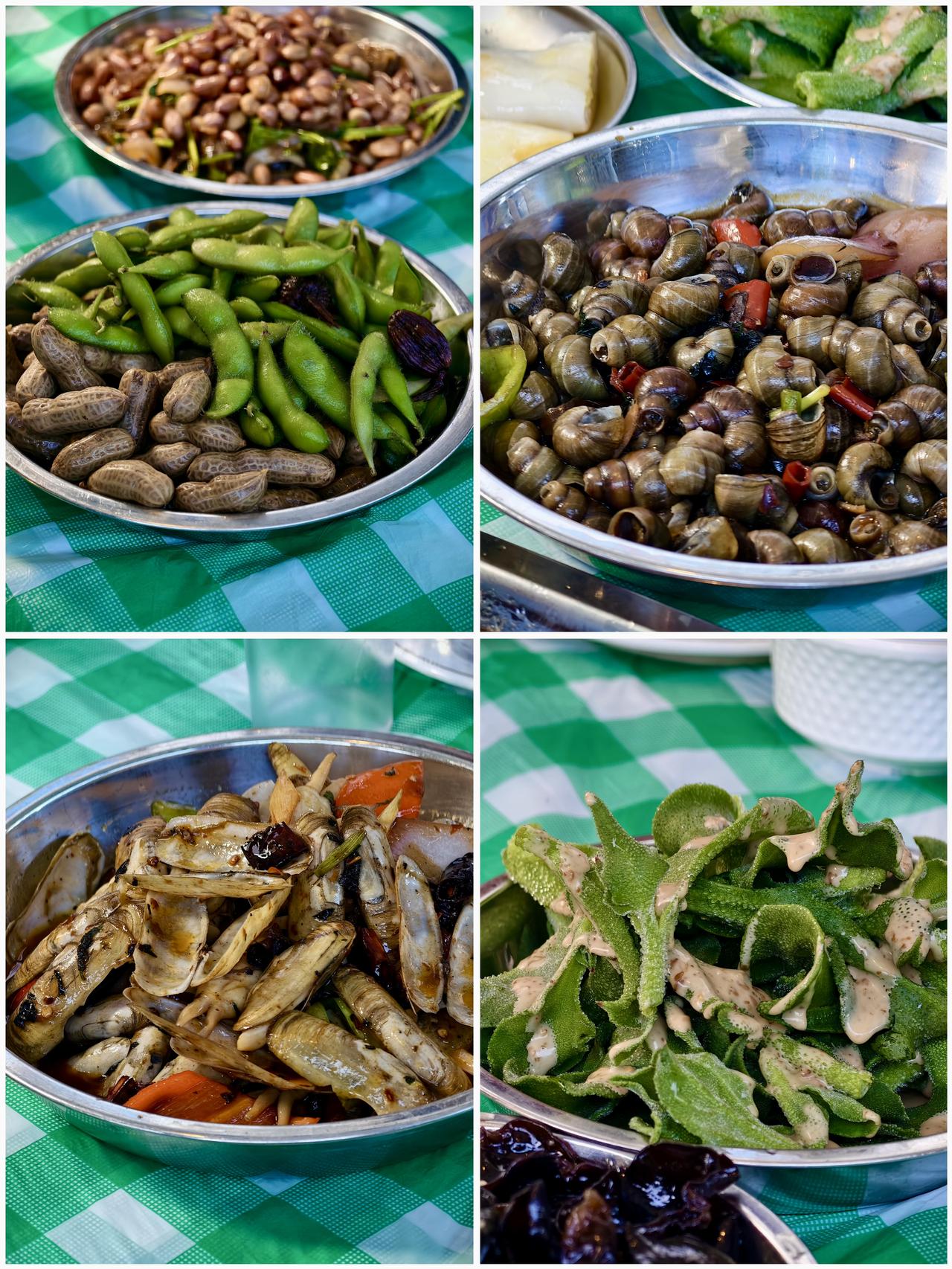 二环内能户外吃饭的餐厅是稀缺，每年都盼着崇文门的顺德菜馆外摆。大排档是朋友们聚会
