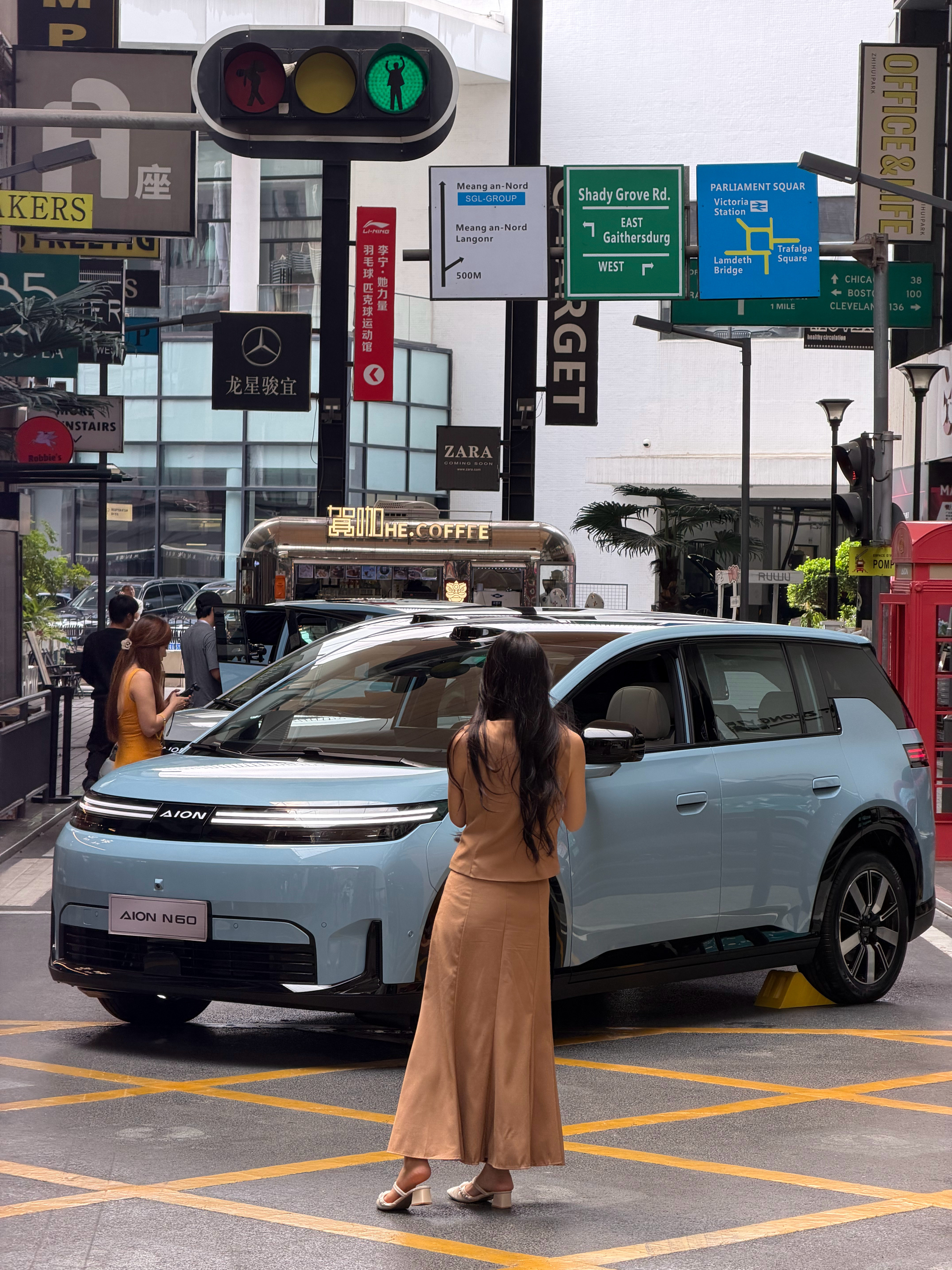 埃安N60十万级家用SUV，大空间，更舒适意料之外的是，这台车配置确实丰富，该有