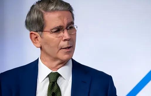 美国这回真拿杀手锏！直接发动了史无前例的“全面围堵中国”大戏！不仅把稀土出口这根