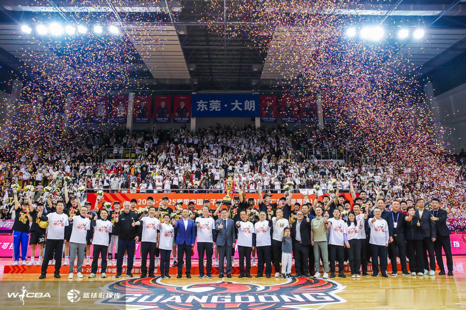 据我爱女篮了解，2025-2026赛季WCBA联赛常规赛将于11月30日开打，揭