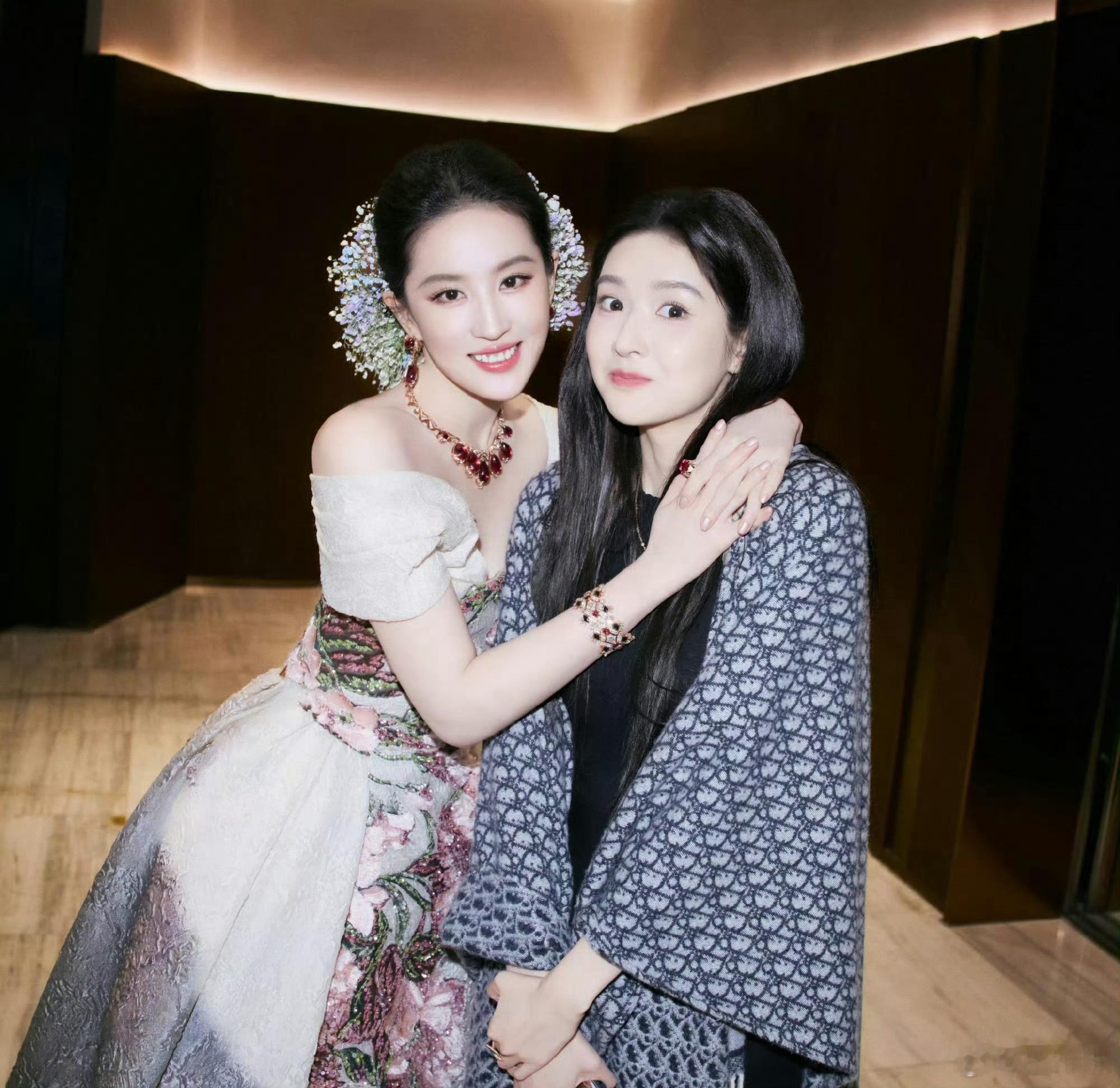 王玉雯这把冲刘亦菲来的一个追星成功幸福的小女孩🤞🏻