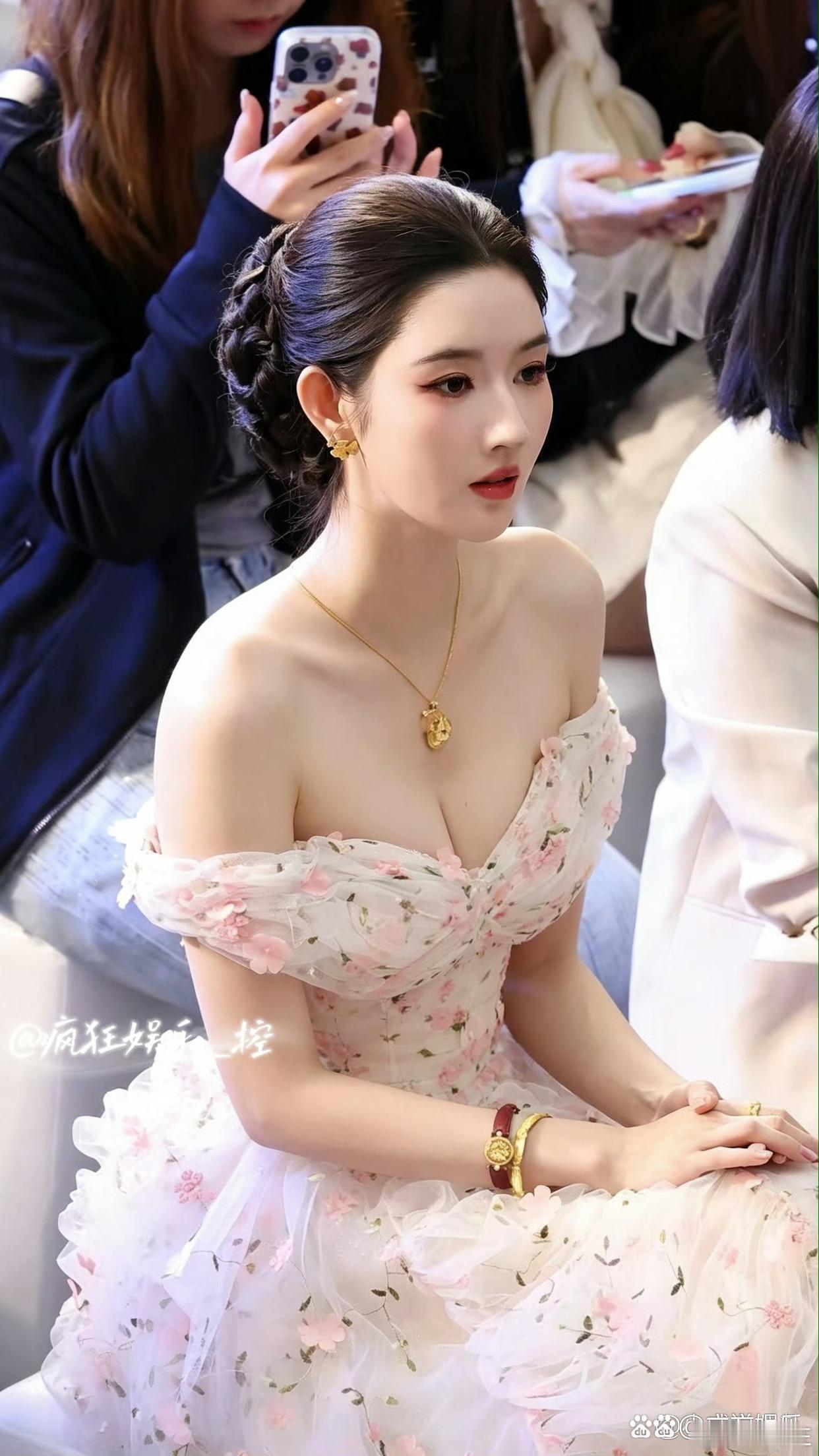 王玉雯这身材也太美了